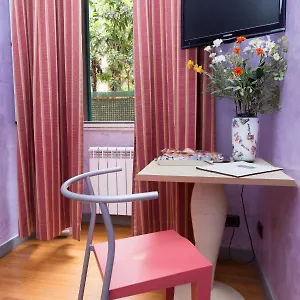 Bed & Breakfast Domusamor Colosseo, Roma