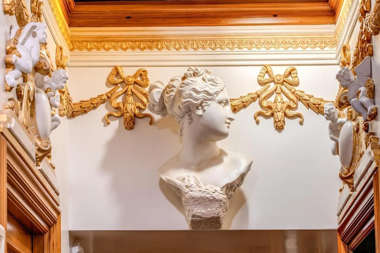 Artemis Guest House Rome 3*,